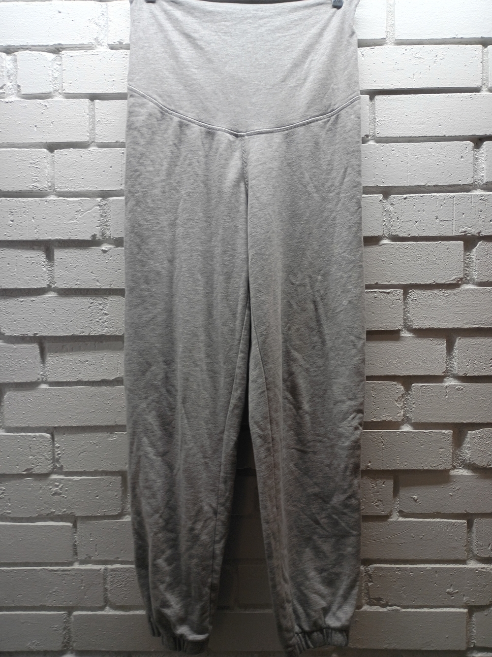 Women's High-Rise Jogger Pants in Light Gray